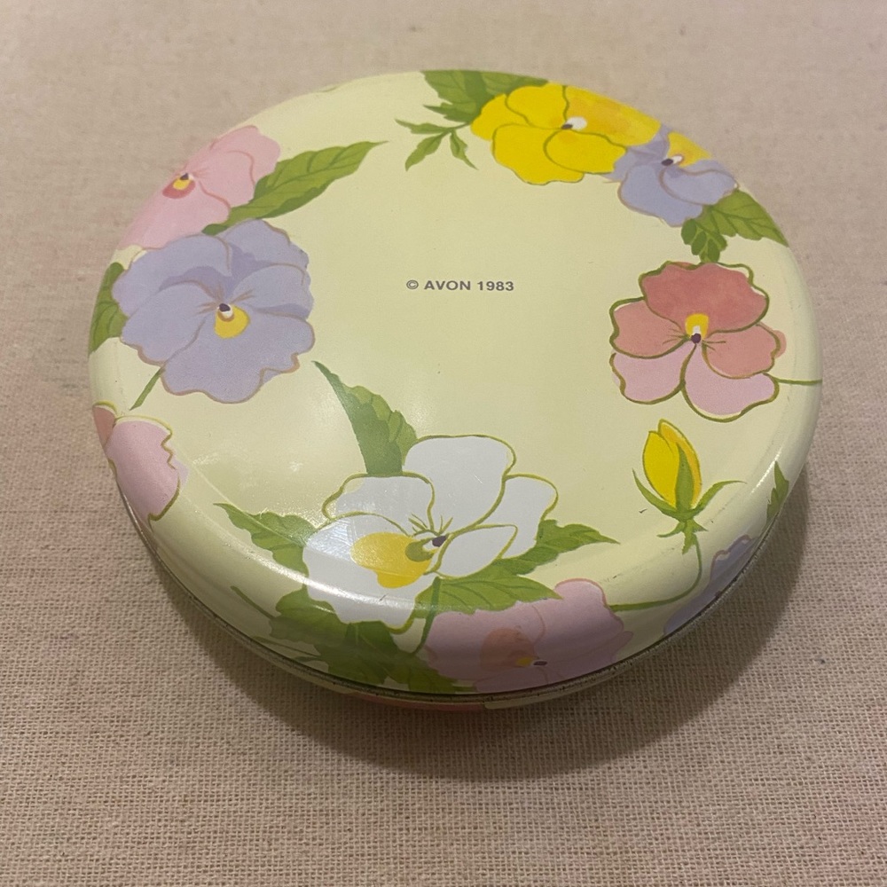 Vintage 1983 Avon Pansy Patch Mints Decorative Tin - image 2